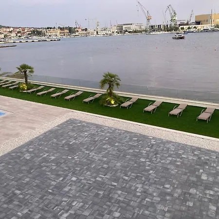 Appartamento Royal Dutch Lux 4 *